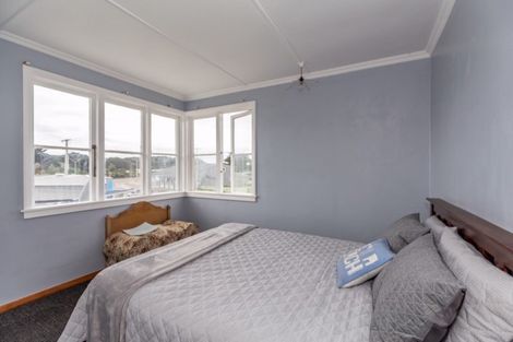 Photo of property in 4 Hunia Terrace, Himatangi Beach, Foxton, 4891