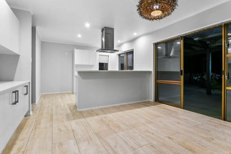 Photo of property in 14 Galaxy Drive, Mairangi Bay, Auckland, 0630