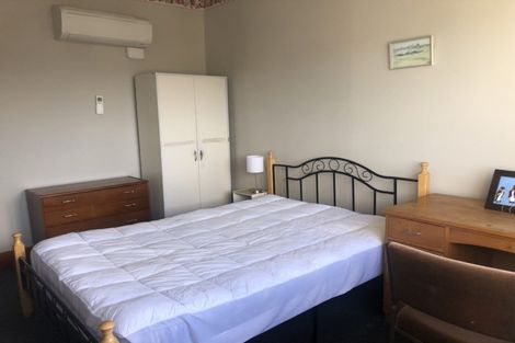 Photo of property in 82 Manor Place, Dunedin Central, Dunedin, 9016