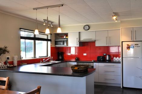 Photo of property in 14 Hanlen Avenue, Waihi Beach, 3611