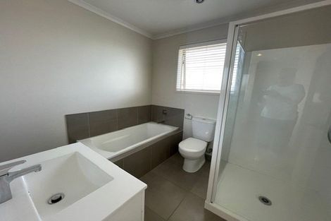 Photo of property in 1 Akeake Lane, Manurewa, Auckland, 2102