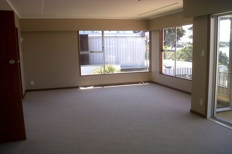 Photo of property in 1/46 Hauraki Road, Hauraki, Auckland, 0622