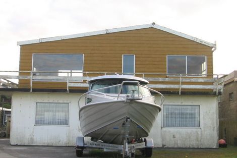 Photo of property in 60a Owhiro Bay Parade, Owhiro Bay, Wellington, 6023