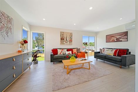 Photo of property in 6 Virgo Place, Glen Eden, Auckland, 0602