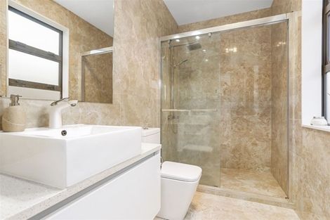 Photo of property in 16 Huarahi Pai Road, Huapai, Kumeu, 0810