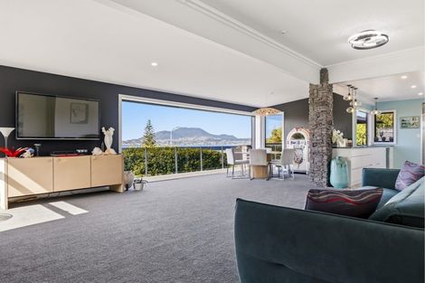 Photo of property in 2 Scenic Heights, Acacia Bay, Taupo, 3330