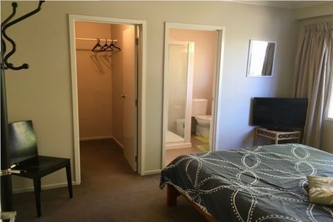 Photo of property in 14 Frye Crescent, Albert Town, Wanaka, 9305