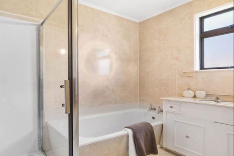 Photo of property in 13 Alamein Road, Panmure, Auckland, 1072