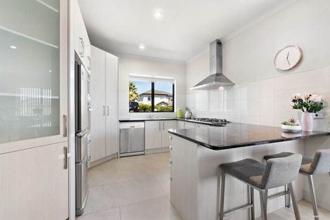 Photo of property in 18 Savina Court, Flat Bush, Auckland, 2019