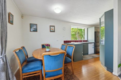 Photo of property in 92a Heta Road, Highlands Park, New Plymouth, 4312