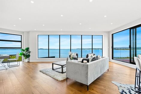 Photo of property in 5 Seawind Way, Hobsonville, Auckland, 0616