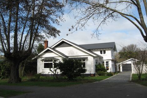 Photo of property in 11 Thorrington Road, Cashmere, Christchurch, 8022