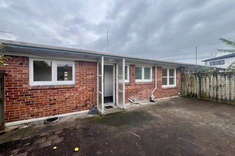 Photo of property in 4/8 Winspear Place, Manukau, Auckland, 2025