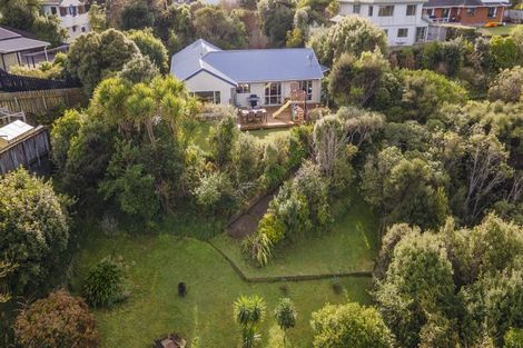 Photo of property in 7 Padstow Place, Camborne, Porirua, 5026