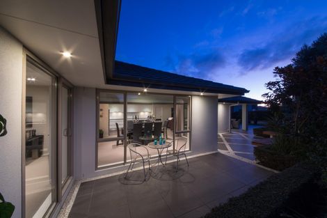 Photo of property in 2 Grand Oaks Drive, Awapuni, Palmerston North, 4412