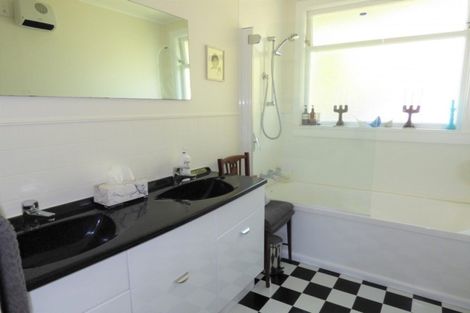 Photo of property in 9 Oxford Street, Holmes Hill, Oamaru, 9401