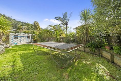 Photo of property in 115 Kamahi Street, Stokes Valley, Lower Hutt, 5019