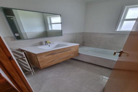 Photo of property in 44 Juniper Road, Sunnynook, Auckland, 0620