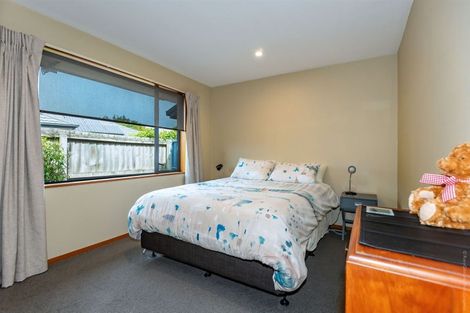 Photo of property in 9 Blue Gum Place, New Brighton, Christchurch, 8083