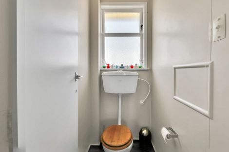 Photo of property in 5 Purnell Place, Marton, 4710