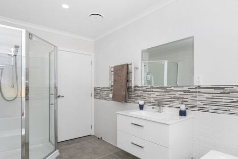 Photo of property in 3 Moira Close, Welcome Bay, Tauranga, 3175