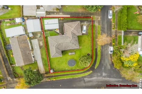 Photo of property in 2 Hobman Place, Manurewa, Auckland, 2102