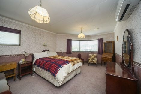 Photo of property in 16 Ashford Avenue, Hokowhitu, Palmerston North, 4410