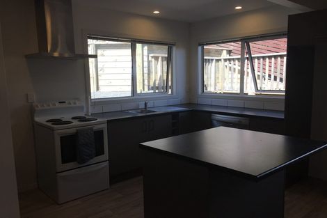 Photo of property in 25a Wattle Grove, Maungaraki, Lower Hutt, 5010