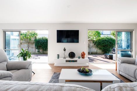 Photo of property in 4 William Place, Ohope, 3121