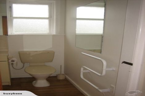 Photo of property in 35 Philomel Crescent, Bayswater, Auckland, 0622