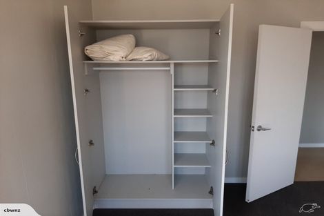 Photo of property in 118 Larnach Road, Vauxhall, Dunedin, 9013