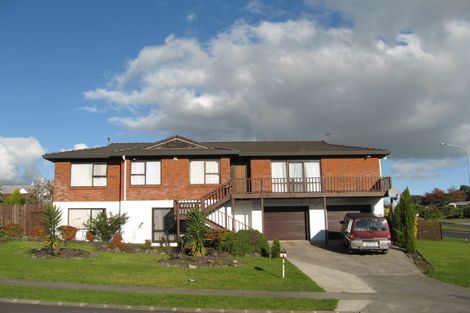 Photo of property in 1 Lemonwood Place, The Gardens, Auckland, 2105