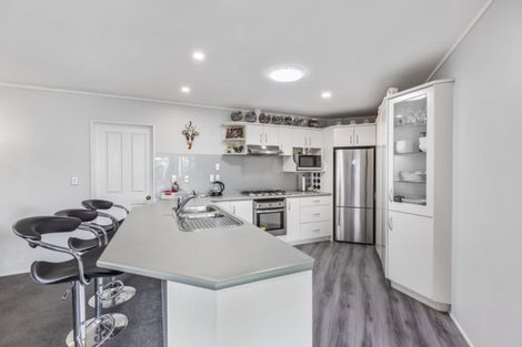 Photo of property in 119a Clevedon Road, Papakura, 2110