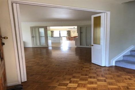 Photo of property in 74 Redoubt Road, Goodwood Heights, Auckland, 2105