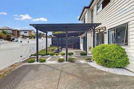 Photo of property in 126 Keri Vista Rise, Papakura, 2110