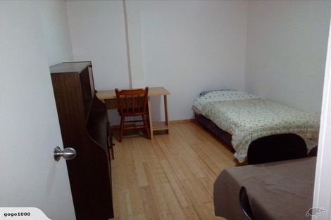 Photo of property in 21 Oaktree Avenue, Browns Bay, Auckland, 0630