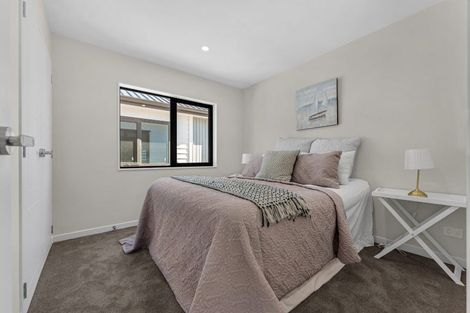 Photo of property in 1/13 Blockhouse Bay Road, Avondale, Auckland, 1026