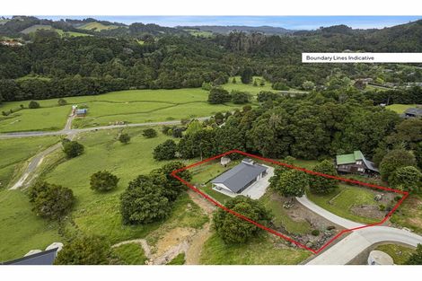 Photo of property in 4 Watercourse Way, Tikipunga, Whangarei, 0112