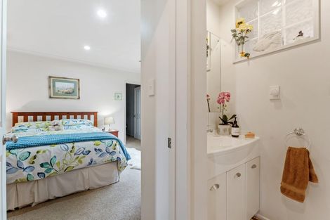 Photo of property in 3 Roseville Road, Gulf Harbour, Whangaparaoa, 0930