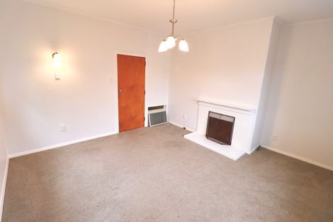 Photo of property in 10 Naenae Road, Naenae, Lower Hutt, 5011