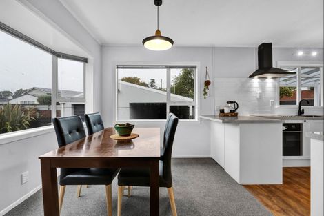 Photo of property in 66 Huatoki Street, Vogeltown, New Plymouth, 4310