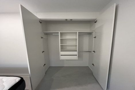 Photo of property in 15a Aronia Way, Goodwood Heights, Auckland, 2105