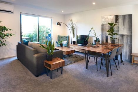 Photo of property in 52c Vodanovich Road, Te Atatu South, Auckland, 0610