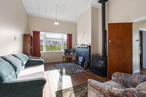 Photo of property in 14 Blackwell Street, Marton, 4710