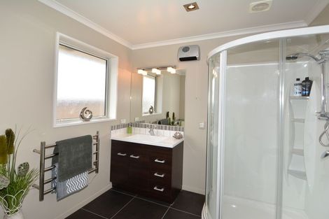 Photo of property in 18 Grandvista Drive, Green Island, Dunedin, 9018