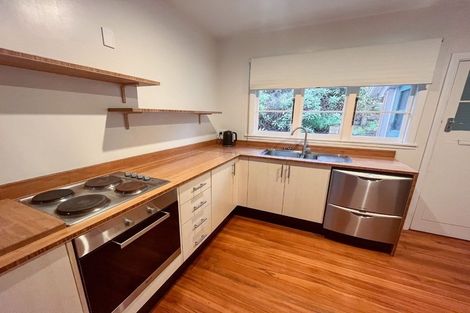 Photo of property in 18 Bridle Path Road, Heathcote Valley, Christchurch, 8022