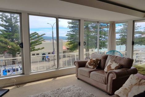 Photo of property in 242a Oriental Parade, Oriental Bay, Wellington, 6011