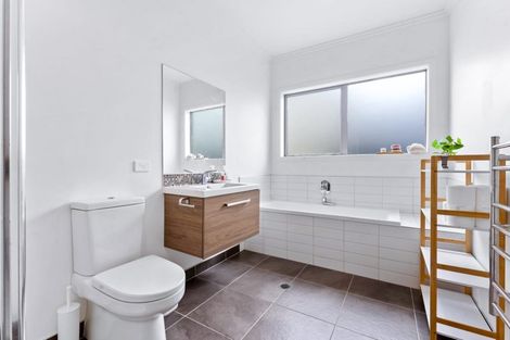 Photo of property in 33 Kanuka Road, Hobsonville, Auckland, 0616