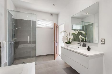 Photo of property in 4 Stoddart Lane, Cashmere, Christchurch, 8022