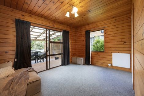 Photo of property in 62 Rhinevale Close, Henderson, Auckland, 0612